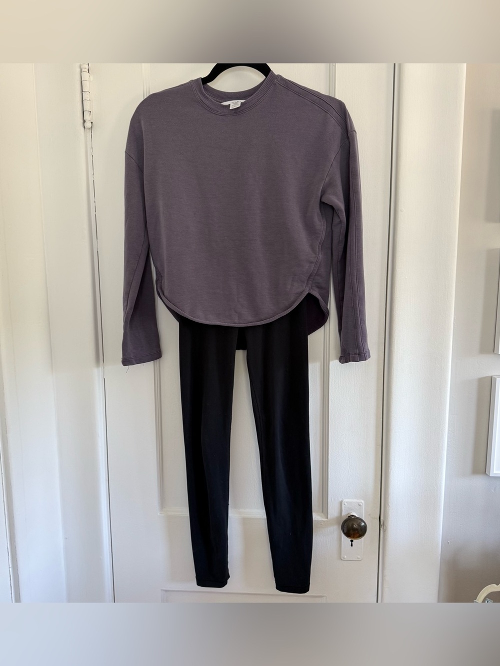Athleta Purple Crewneck Sweatshirt and High Rise Chit Chat Tights Bundle M 8/10